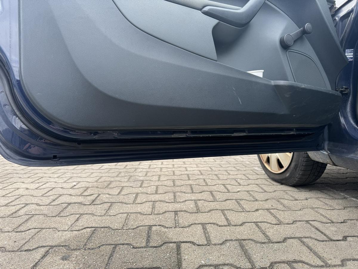 Ford Fiesta JA8 original T&uuml;r vorn links Blazer Blau 3-T&uuml;rer Bj.2009